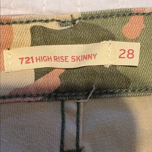 Levi’s Camouflage jeans - Picture 2 of 6